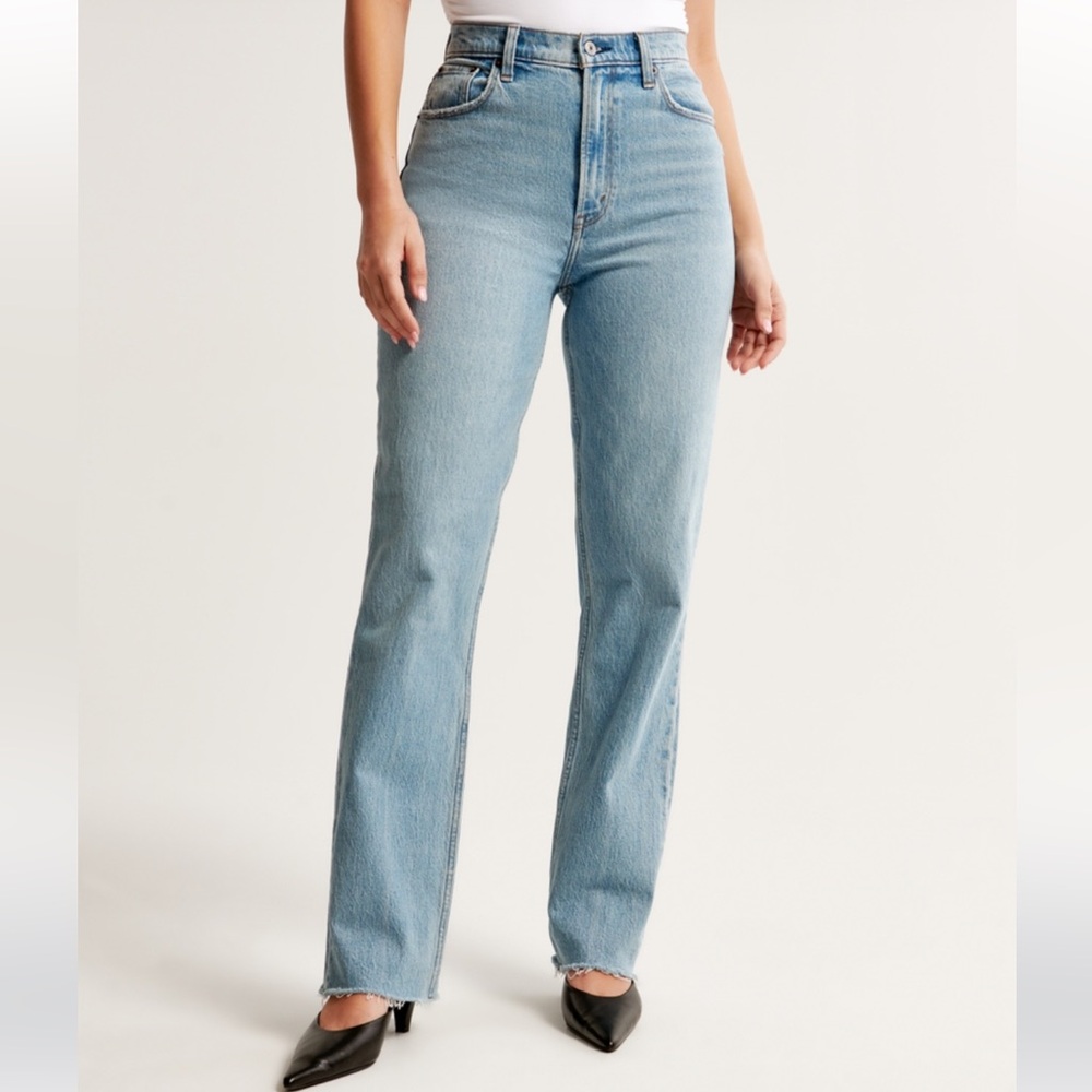 Curve Love 90s Straight Jean Ultra High Rise